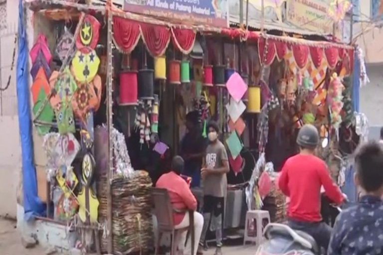 Makar Sankranti 2022: Kite Sellers in Hyderabad Expect Good Sales Despite COVID